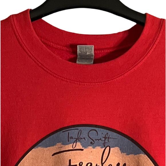 Taylor Swift Themed Sweatshirt Womens Size M Red Long Sleeve Pullover Graphic - Picture 3 of 6
